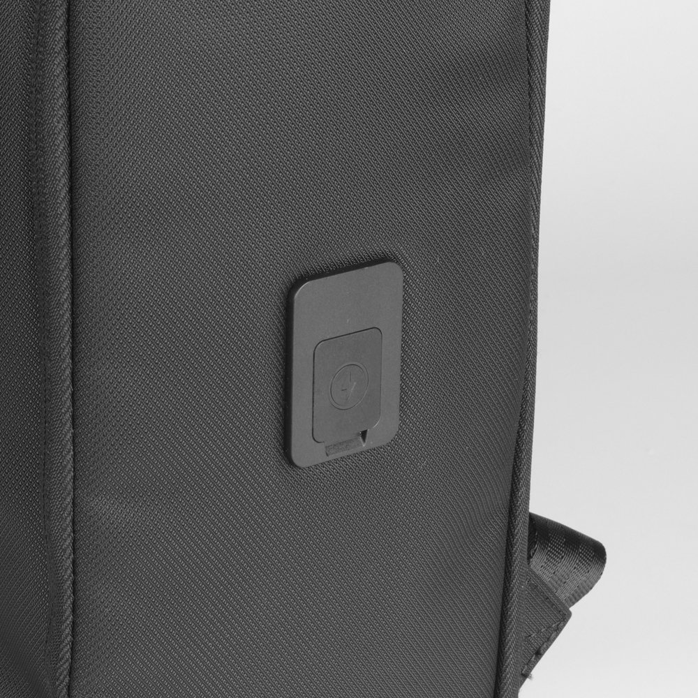 Mochila de Poliéster USB 25 Litros. - Imagem 8